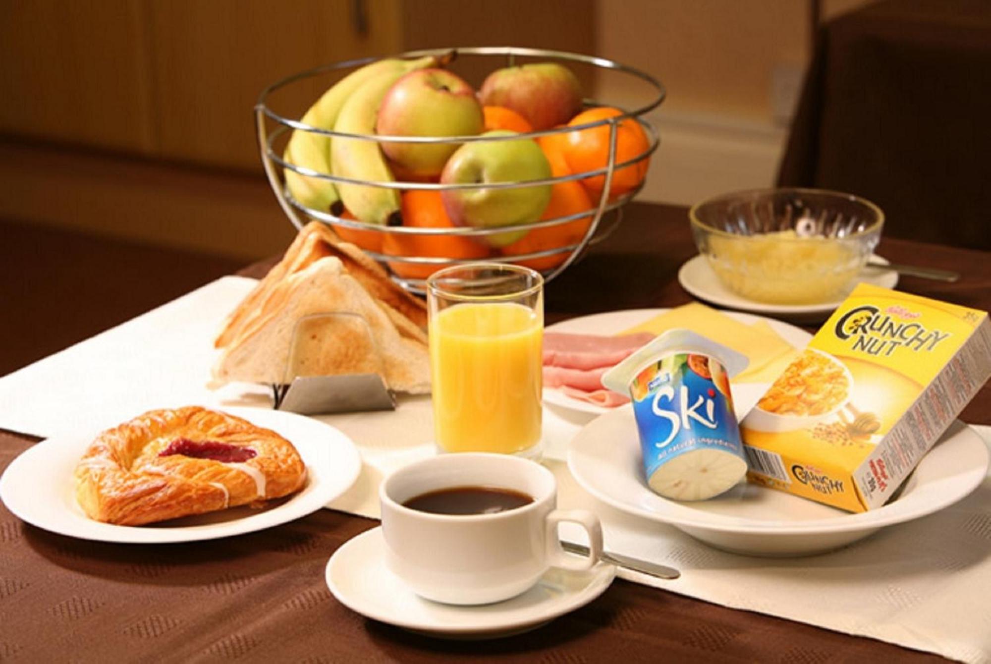 The Avala Guesthouse Cardiff Bagian luar foto