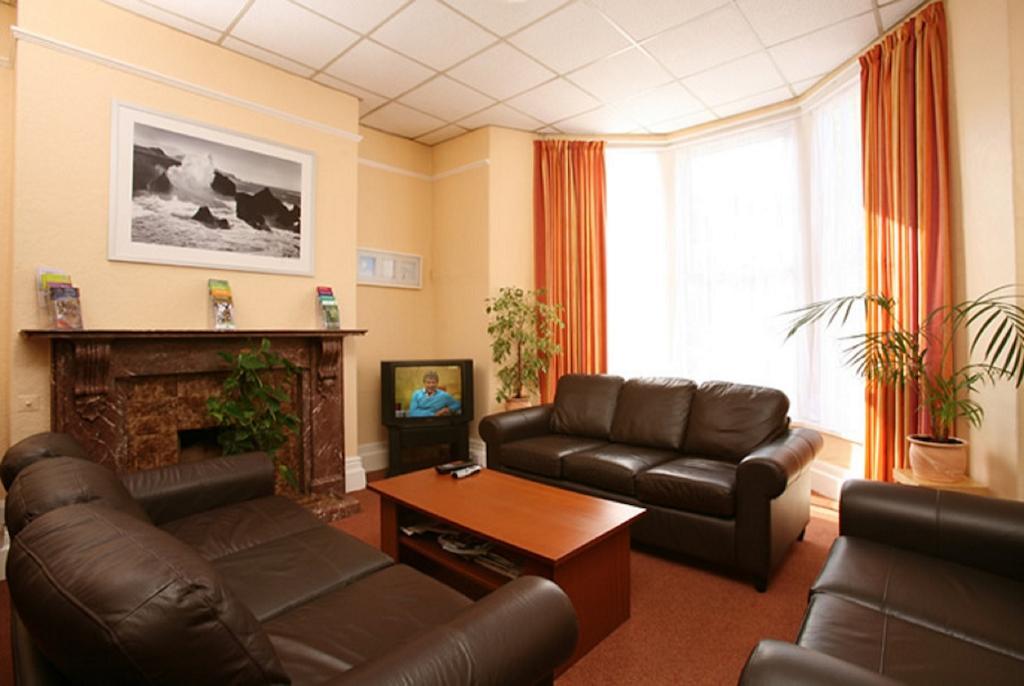 The Avala Guesthouse Cardiff Bagian luar foto